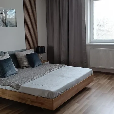 شقة Aparthotel Praha 3*