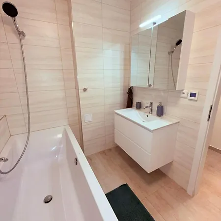 Aparthotel Praha 4* براغ