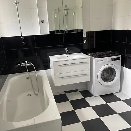 Aparthotel Praha شقة 4*